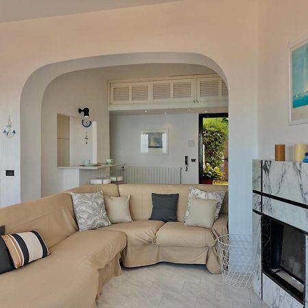 Porto Santo Stefano Vista Mare + Parcheggio Gratuito Apartment ภายนอก รูปภาพ
