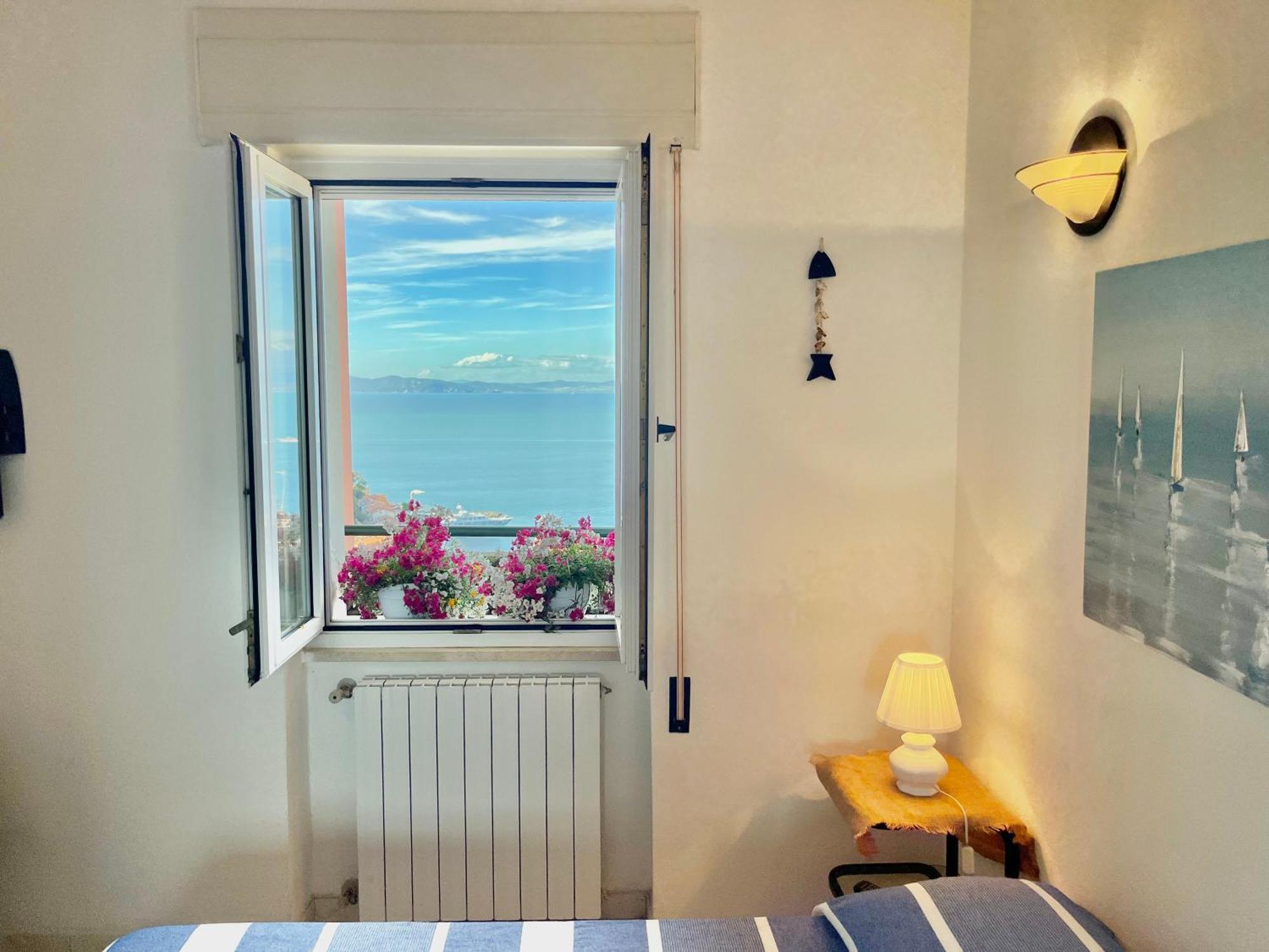 Porto Santo Stefano Vista Mare + Parcheggio Gratuito Apartment ภายนอก รูปภาพ